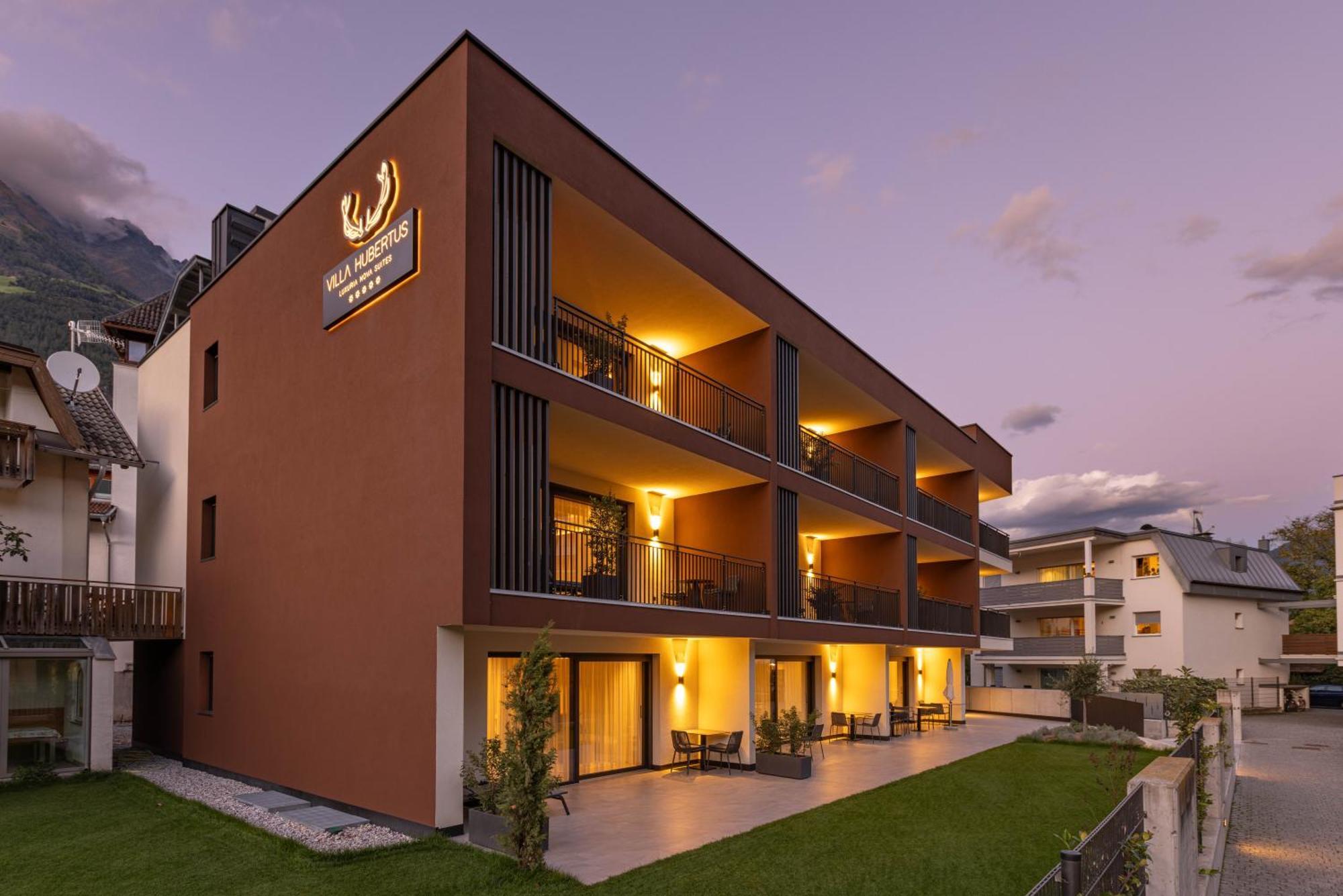 Villa Hubertus Luxuria Nova Suites - Adults Friendly ناتورنو المظهر الخارجي الصورة